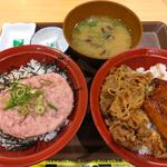 まぐろ丼＆うな牛(すき家 20号笛吹一宮店 )