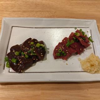 馬刺し＆馬レバ刺し(大衆酒場 といろ)