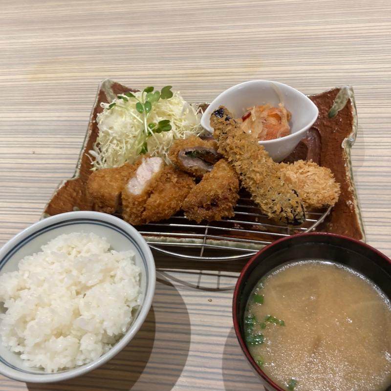 日替わり3種カツランチ(かつ波奈 海浜幕張店)