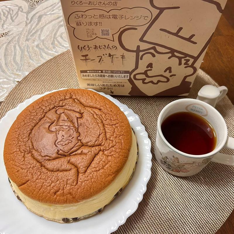 焼きたてチーズケーキ(りくろーおじさんの店 アリオ八尾店)