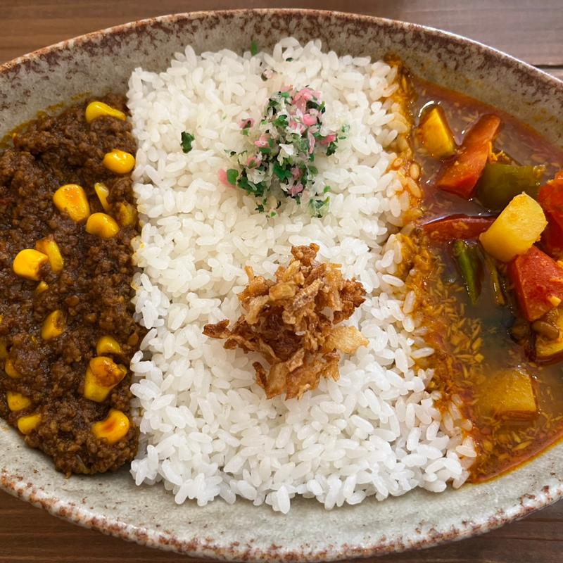 ダブルカレー　キーマと野菜(KG Curry)