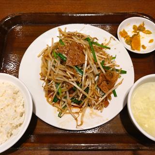 レバニラ定食