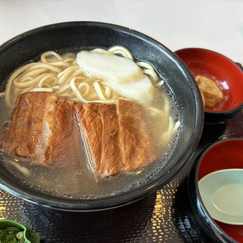 沖縄そば(おきなわワールド文化王国・玉泉洞 お土産品店 )