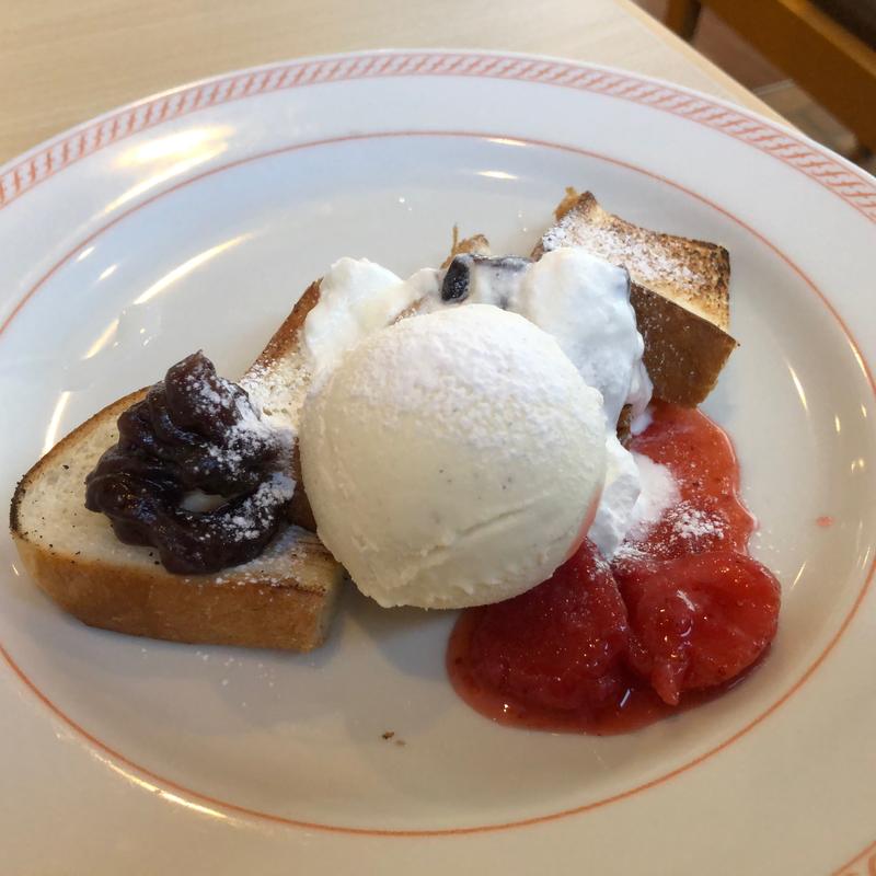 あずきのレアチーズトースト（バニラアイス添え）(ジョイフル八潮店)