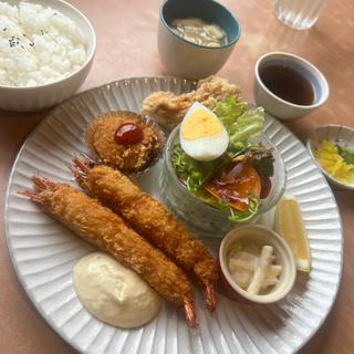 日替わりランチ エビフライ