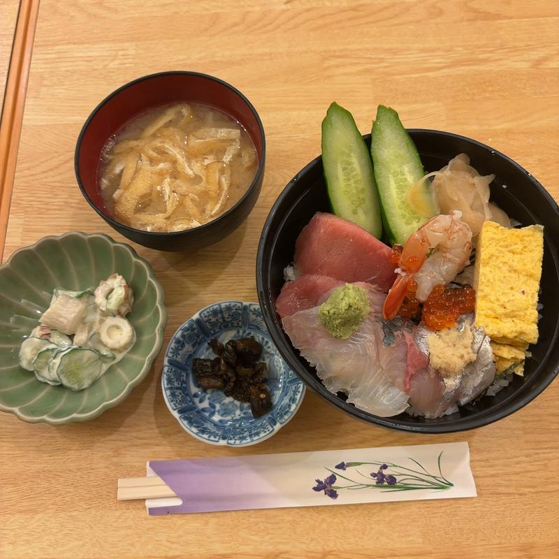 海鮮丼(きり山)