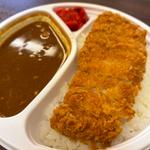 ロースかつカレー(とんかつ檍のカレー屋 いっぺこっぺ 西新宿店)