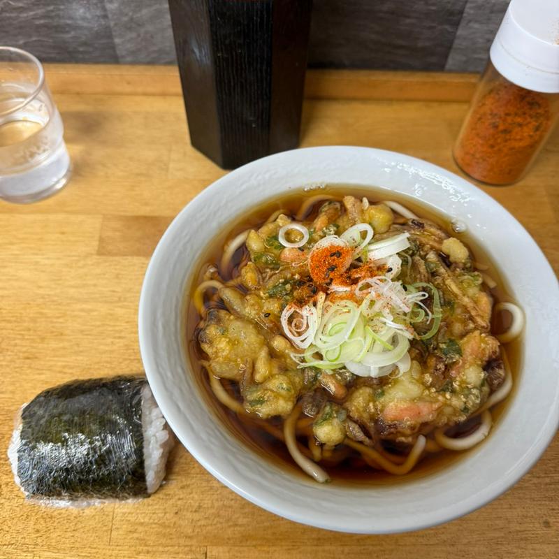 天ぷらうどん　おにぎり(戸隠 （トガクシ）)