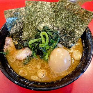 ラーメン(家系総本山 吉村家)