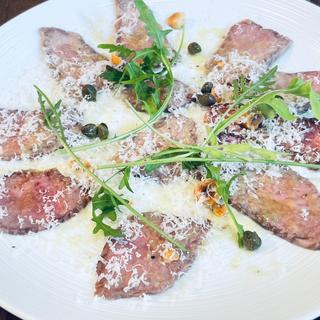 黒毛和牛の低温調理カルパッチョ