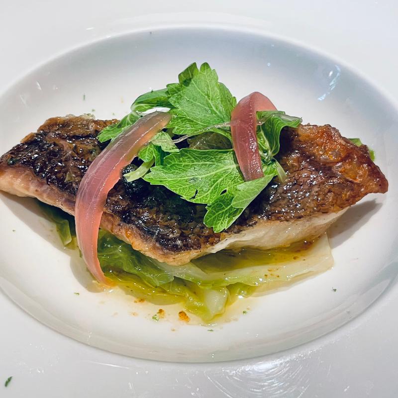 白身魚のポワレ ライム香るブールノワゼットソース(Le Beurre Noisette TOKYO)