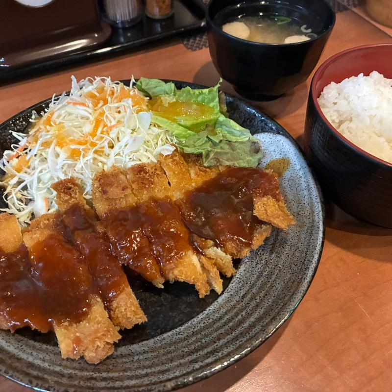 チキンデミカツ定食(焼肉まるしま 本店)