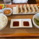 宇都宮ハレノヒ餃子定食(Sunny Day Dumpling)