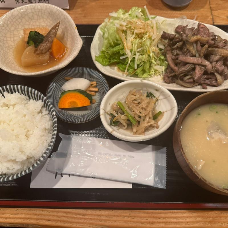 モモ焼き定食　塩味(たもいやんせ新宿店)