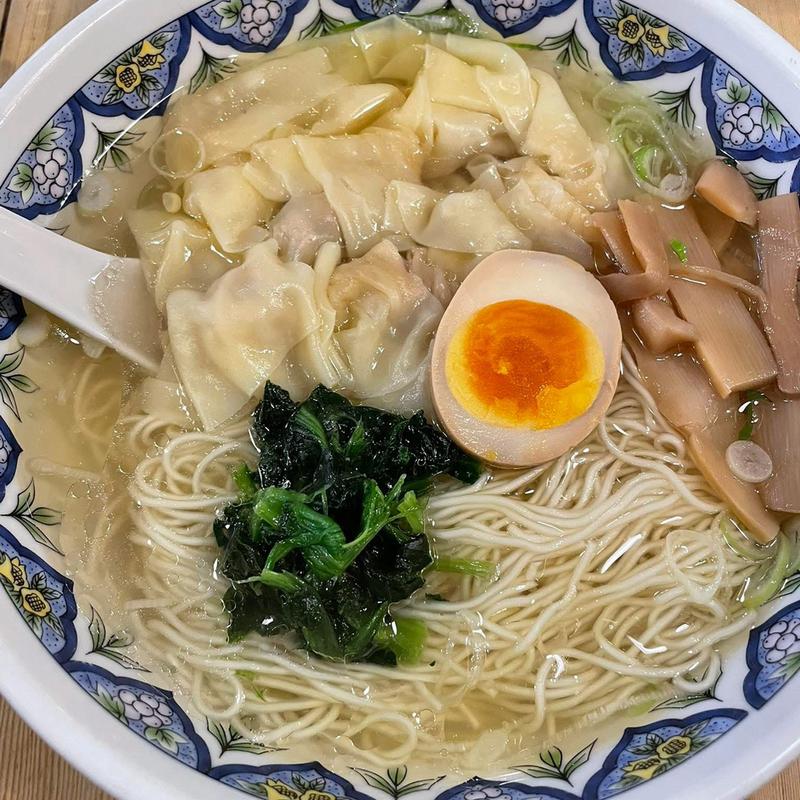 塩ワンタンラーメン(中国ラーメン揚州商人 イオンスタイル碑文谷店)