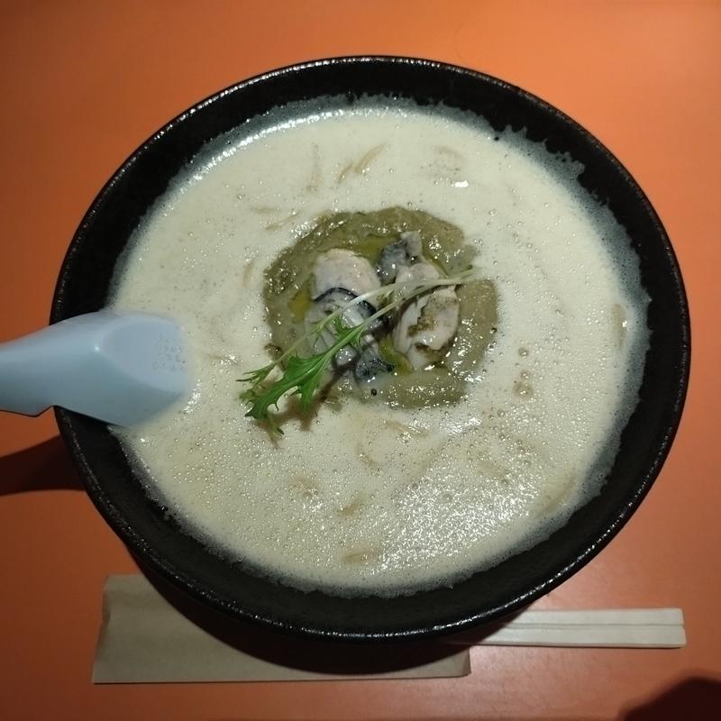 牡蠣の泡ラーメン(じゃジャ旨 )
