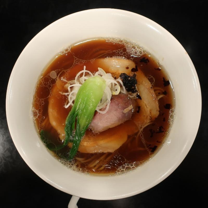 醤油拉麺(鳴龍 （NAKIRYU）)