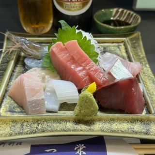 お造り盛り合わせ(ハーフ)