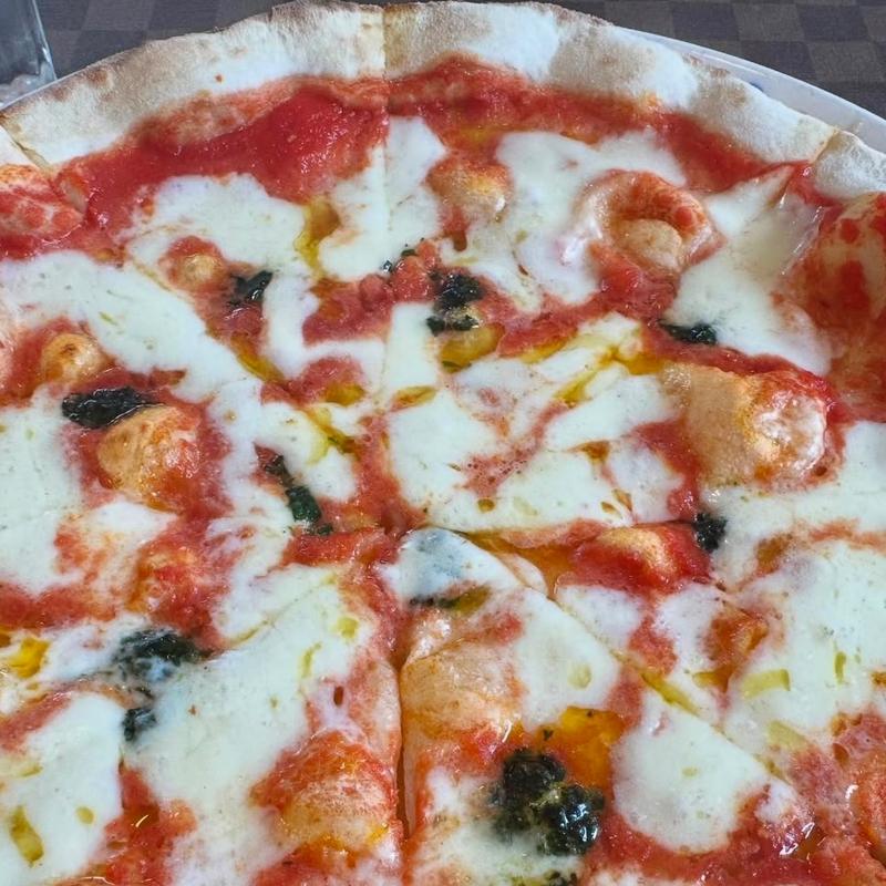 マルゲリータそばピザ(山の実 （やまのみ）)