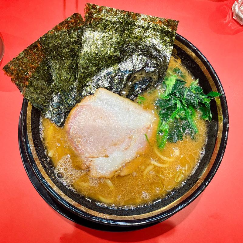 ラーメン(王道家味の継承店 カズ家)