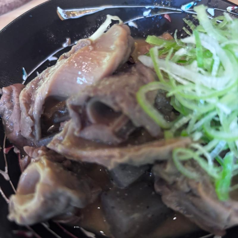 吉田馬もつ煮(浅間茶屋 （北口本宮冨士浅間神社境内　せんげんちゃや）)