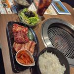牛角贅沢盛り合わせ定食