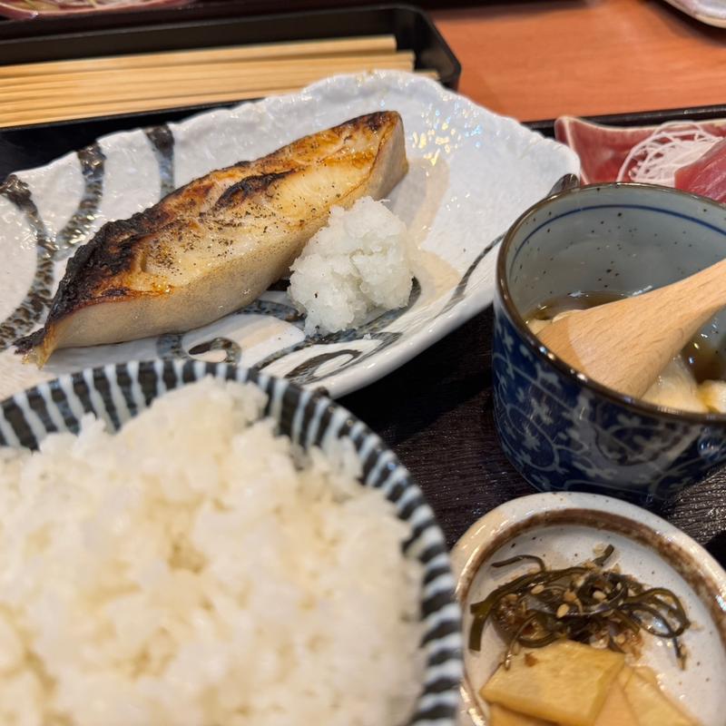 カレイの黒胡椒焼き(魚や きてれつ)