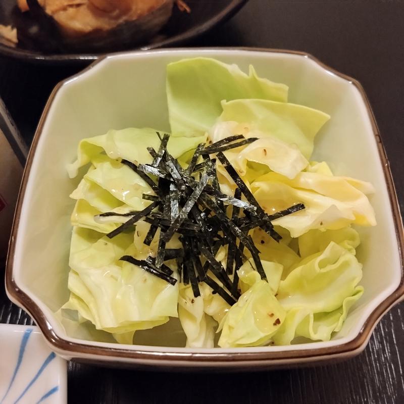 塩キャベツ(大衆酒場 煉)