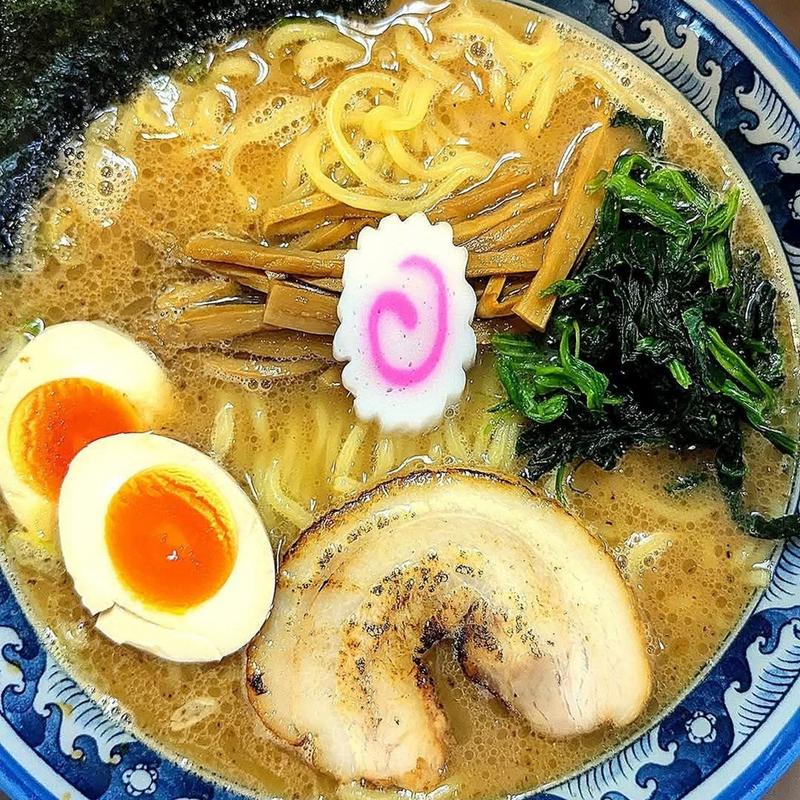 中華そば 大盛 味玉(麺彩房 中野本店)