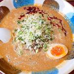 金胡麻黒烏龍坦々麺