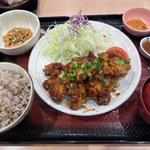 甘辛だれの鶏唐揚げ定食(大戸屋ごはん処 碧南市役所店)