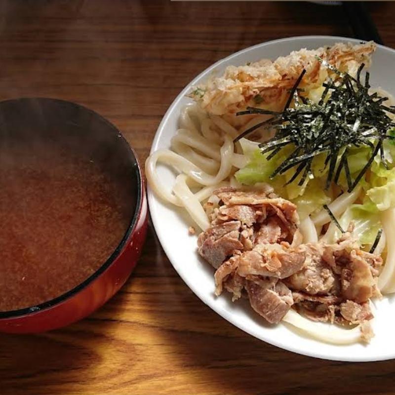 肉つけうどん(くらよし )