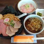 特製おさかなつけそば＆低温チャーシュー丼(つけそば 一福 澪 ~Rei~)