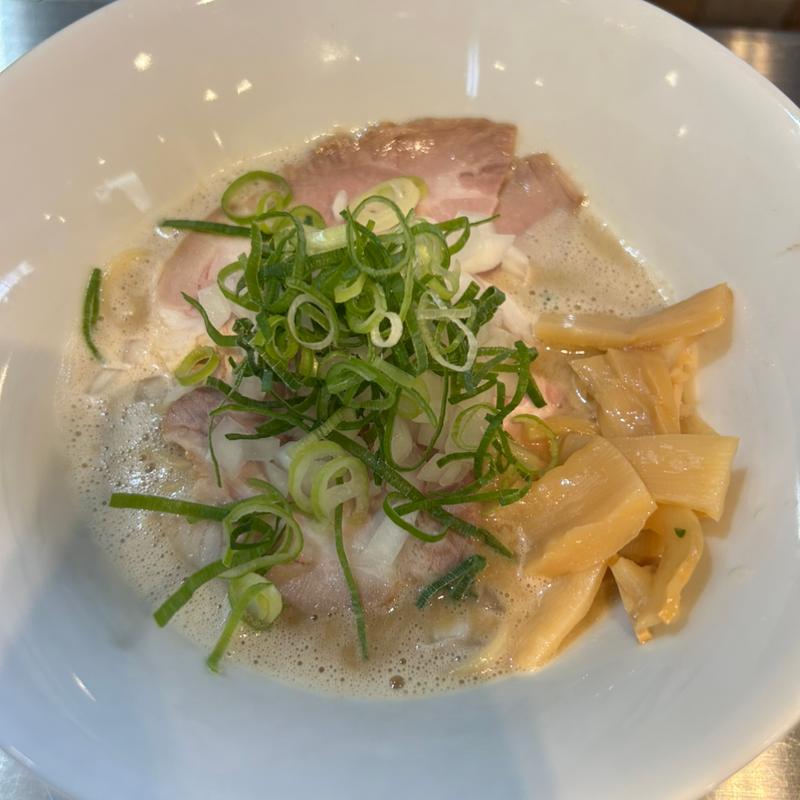 鶏白湯醤油らーめん(大阪 鶏白湯らーめん 鶏之諺 ~TORINO KOTOWAZA~)