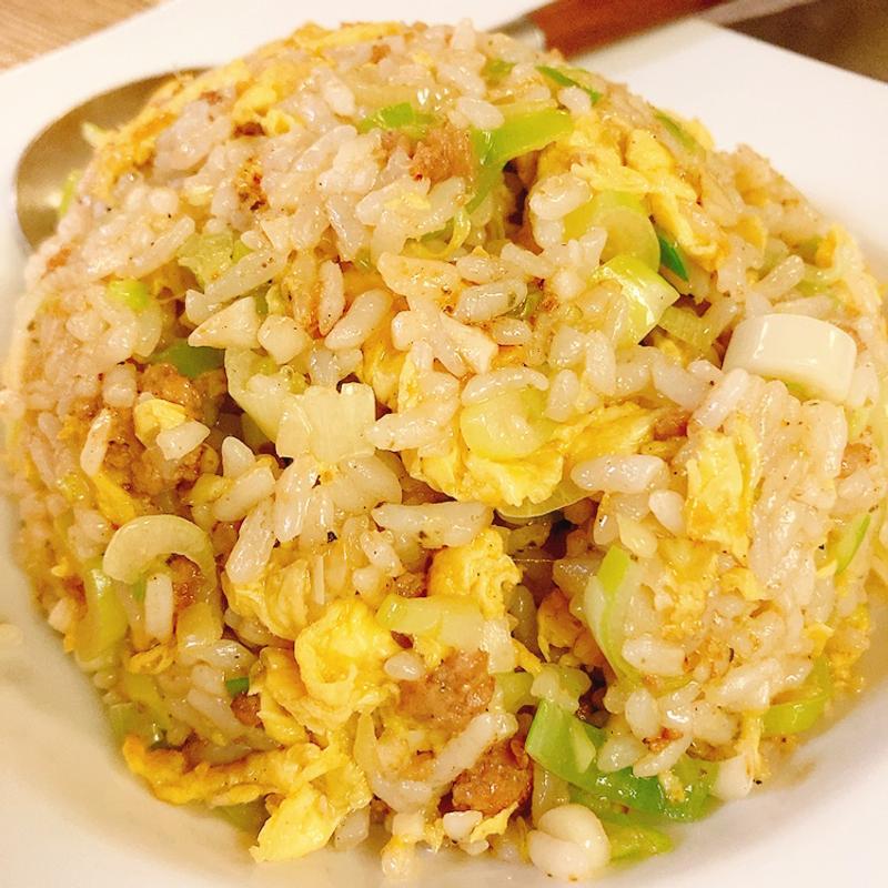 ニンニクチャーハン(中華料理 果実)