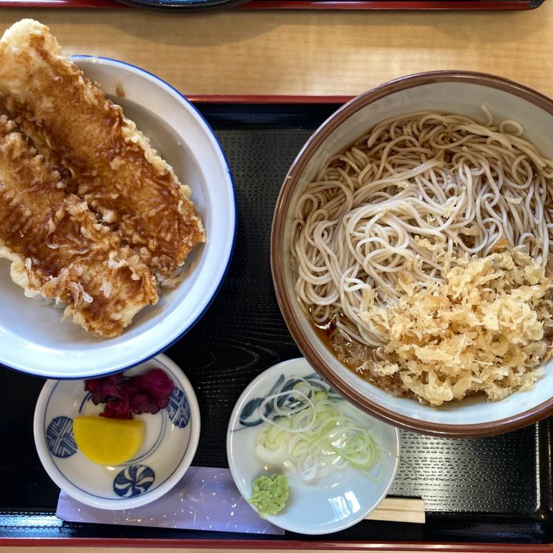 いか天丼と冷やしたぬきそばセット(そば処 更科)