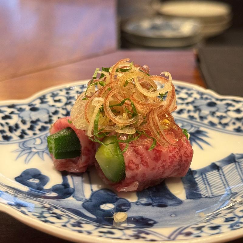 和牛ウチモモの昆布〆(焼肉割烹QUON)