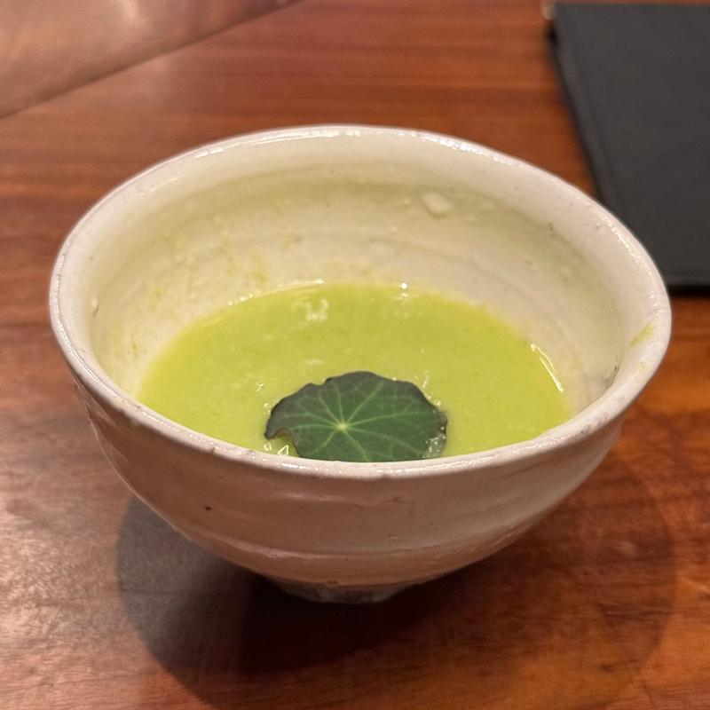 アスパラガスのスープ(焼肉割烹QUON)