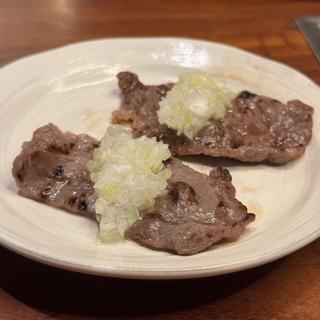 和牛ツラミ ねぎ塩檸檬