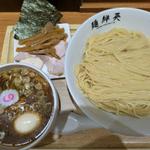 特製つけ麺（中盛）(麺絆英)
