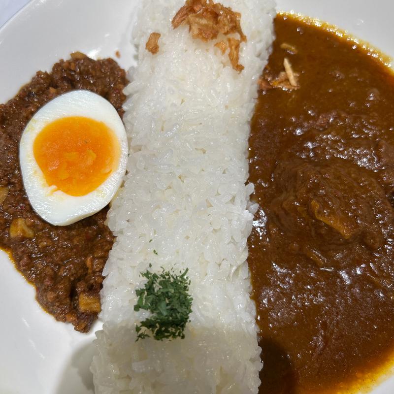 ビーフカレー＆キーマカレー(咖喱&カレーパン 天馬 札幌オーロラタウン店)
