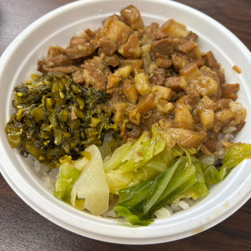 ルーロー飯(台湾佐記麺線 台湾食堂８８８)