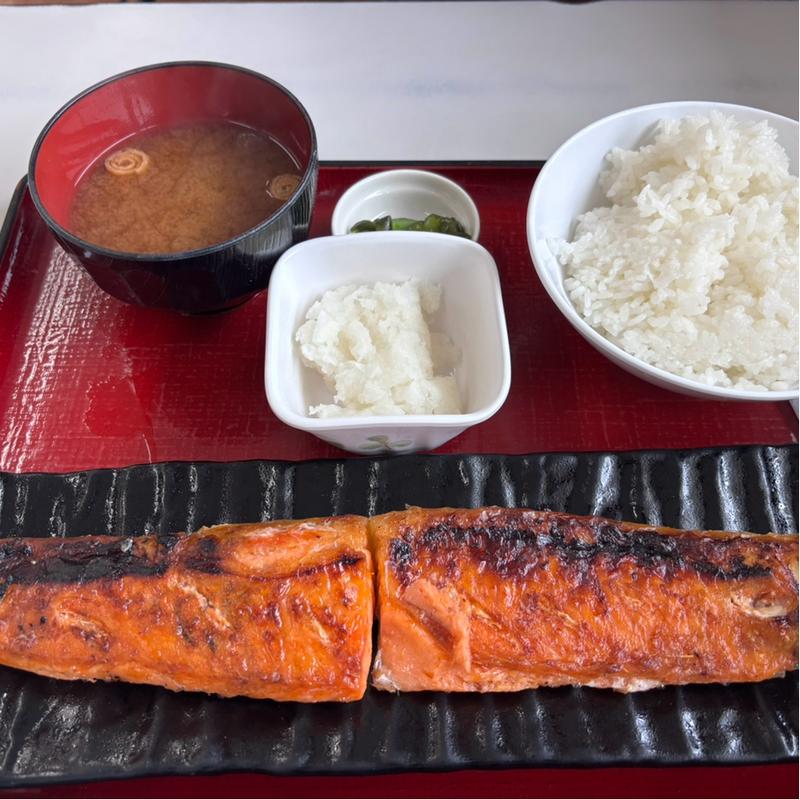 サーモンハラス定食(四日市ヒモノ食堂 本店)