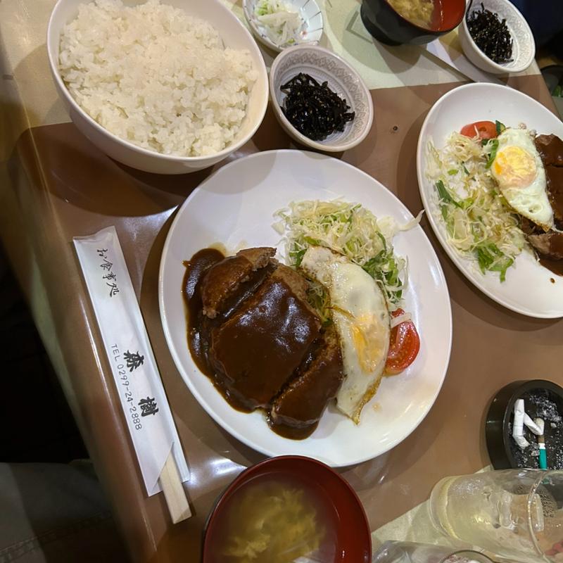 ジャンボハンバーグ定食(森樹 （モリキ）)