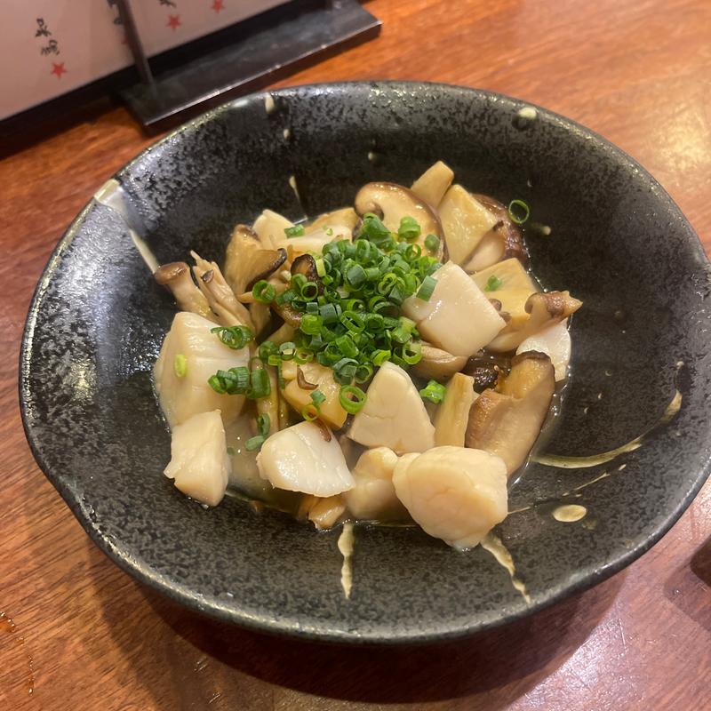 ホタテときのこのバターソテー(魚介料理海)