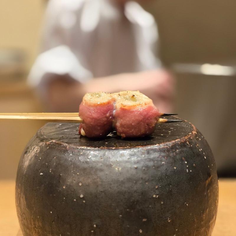 鶏ささみ 鴨ハム巻き(焼鳥 心伯 西天満)