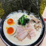 (家系ラーメン 薩摩家)