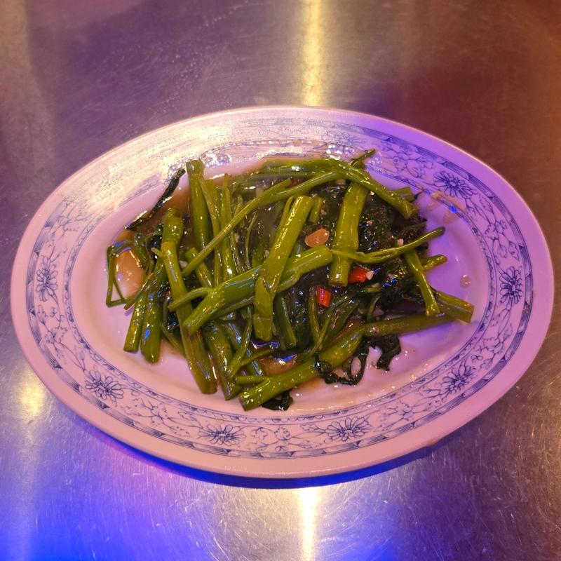 空芯菜炒め(タイ屋台 999 梅田店 （カオカオカオ）)