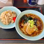らーめんチャーハンセット (醤油)(やましょう)