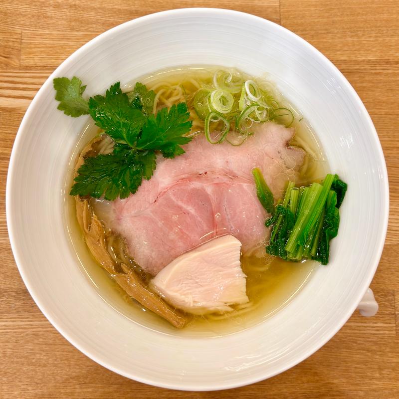 サフランの塩そば(中華そば きなり)